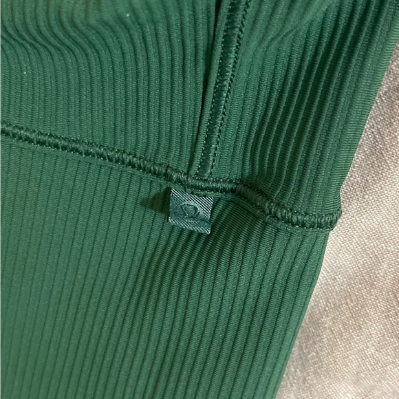 Lululemon Power Pivot Tank Top in Rib - Picture 6 of 7